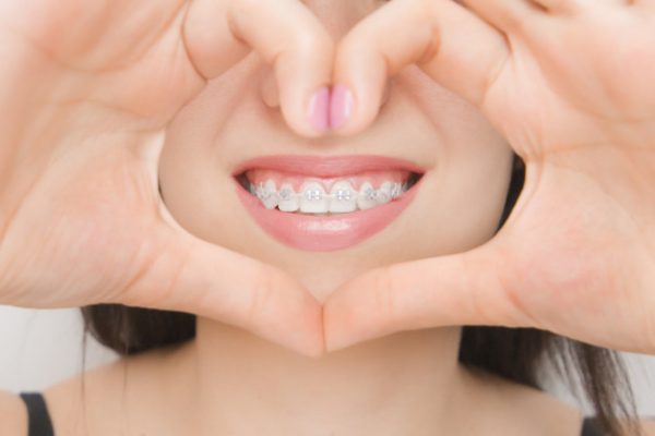 ارتودنسی درمانگاه دندانپزشکی صدف فردیس
